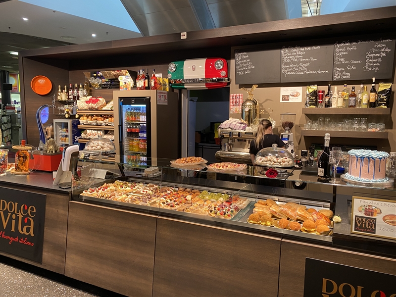 Caf&#233; Dolce Vita